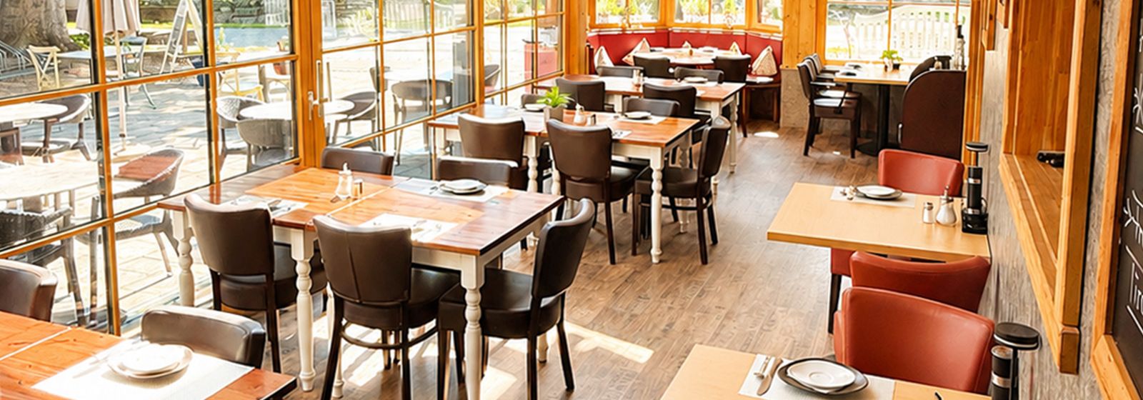 Die Räumlichkeiten des Restaurants Wintergarten